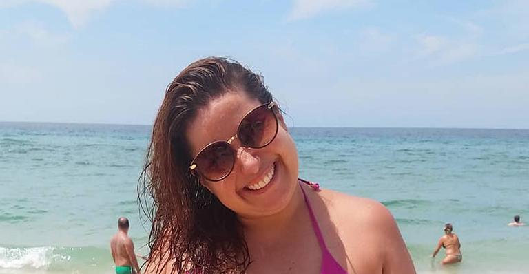 Mariana Xavier surge com biquíni e solta o verbo: ”Não é a gente que tem que ser gostosa pro verão”