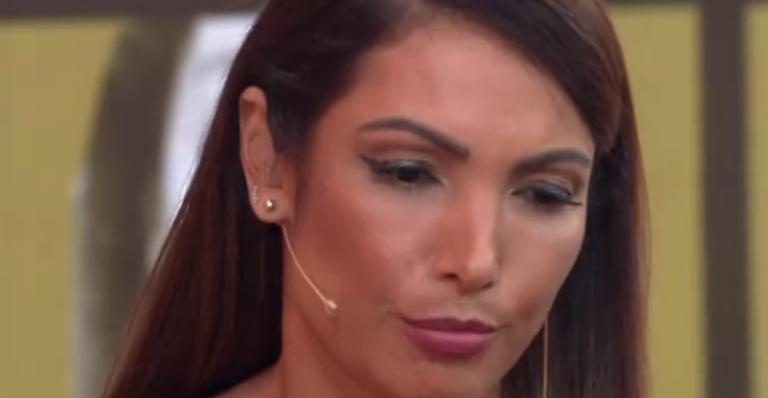 Look inusitado de Patrícia Poeta no ‘Encontro’ preocupa fãs