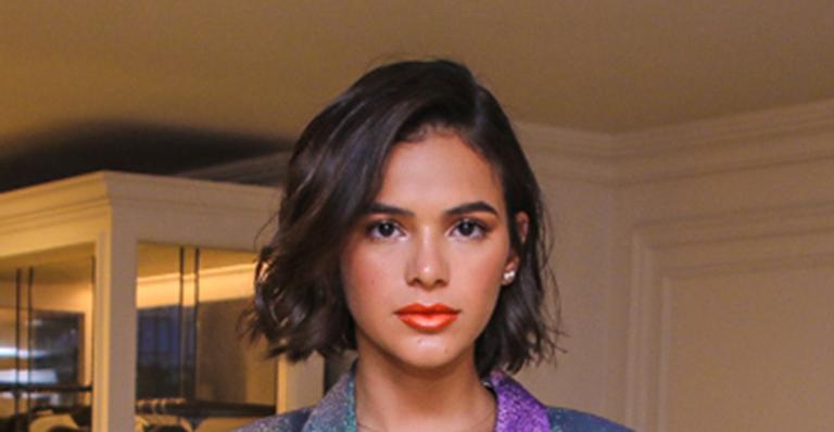 Bruna Marquezine surge com visual arrebatador em evento de luxo