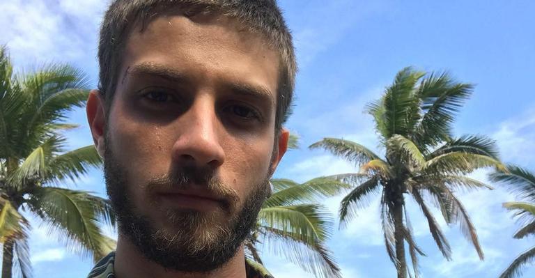 Gabriel Leone se declara para Chay Suede: ”Te amo naturalmente”