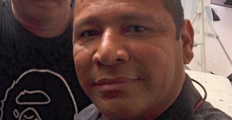 Pai de Neymar e atriz global voltam a viver momentos românticos em Paris