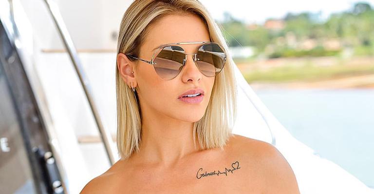 Andressa Suita faz a temperatura subir ao aparecer com biquíni ousado