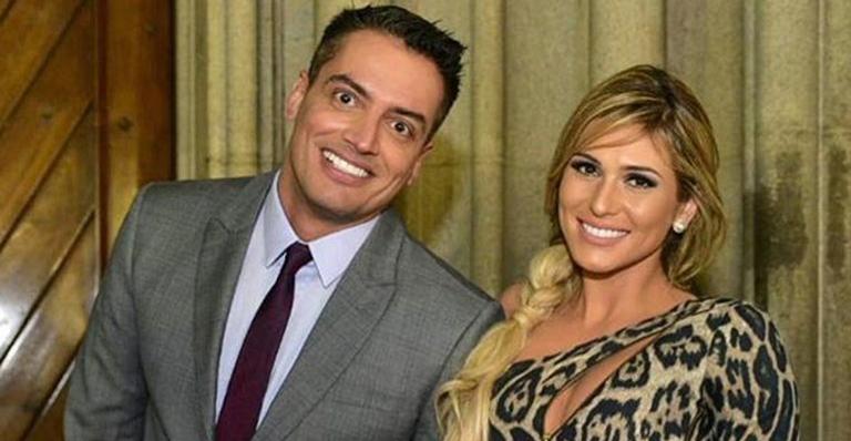 Após recaída, Leo Dias se muda para São Paulo e é acolhido por Lívia Andrade: ‘Ver minha mãe chorando me destruiu’