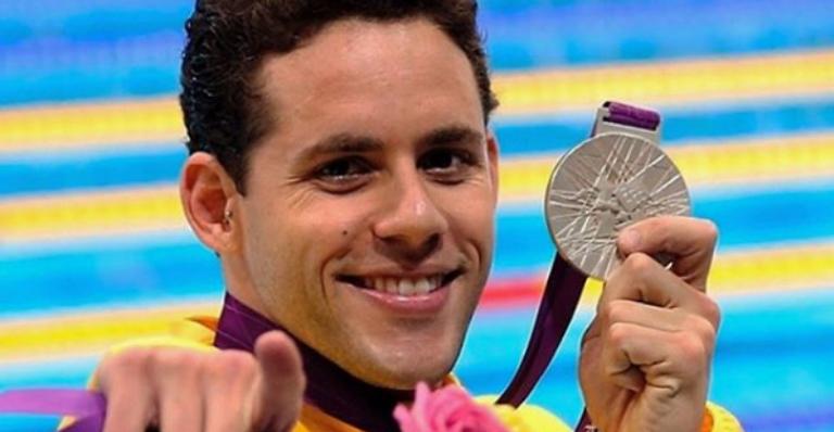 Nasce primeiro filho do nadador olímpico, Thiago Pereira: ”Que emoção!”