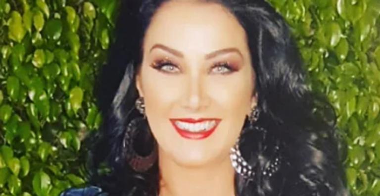 Helen Ganzarolli choca fãs com quantidade de malas em aeoroporto