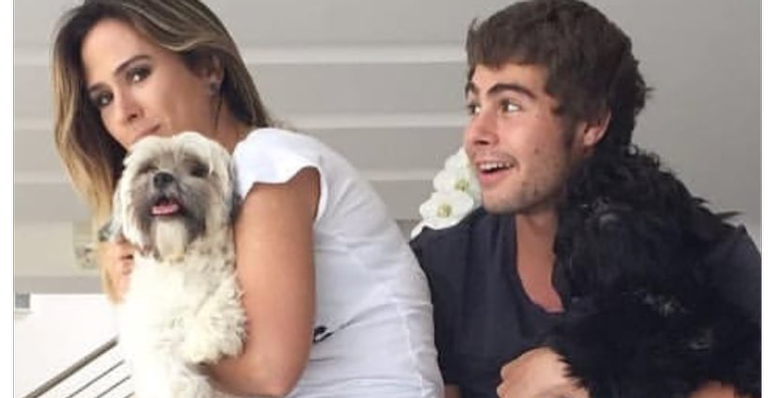 Tatá Werneck se declara para Rafael Vitti: ”Me sinto meio adolescente”