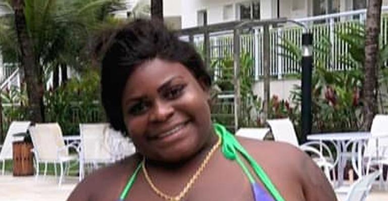 Jojo Todynho surge usando biquíni ousado e manda recado aos fãs: ”Ame-se”