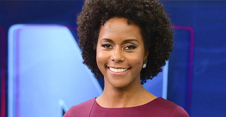 Maju Coutinho retoca o cabelo para estreia no Jornal Nacional