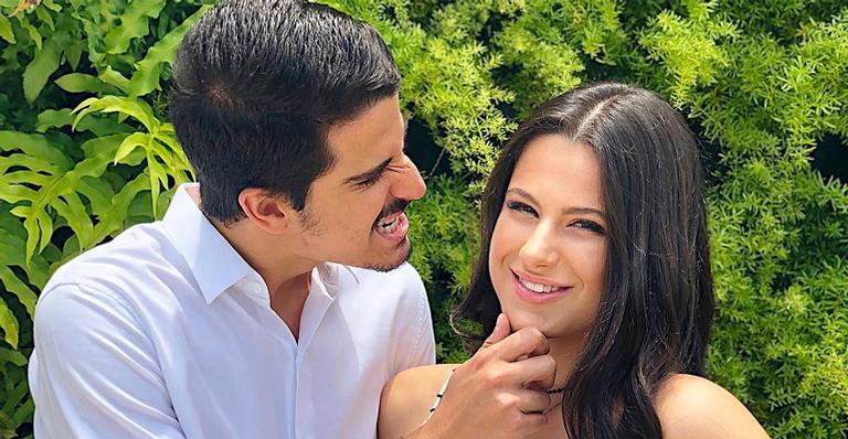 Sophia Raia dá bronca no irmão Enzo Celulari em post na web: ”Ele não me responde”