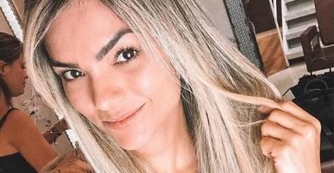 Kelly Key passa por procedimento estético: ”É hoje que o intestino vai funcionar”