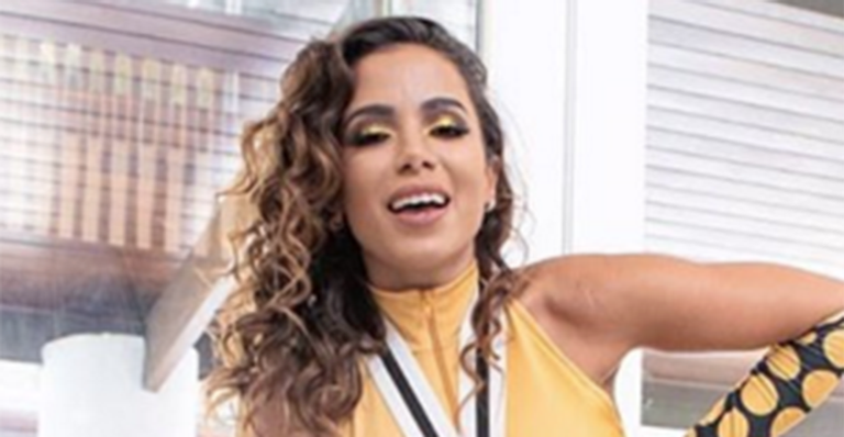 Anitta se veste de ‘Morena do É o Tchan’ no carnaval de Salvador