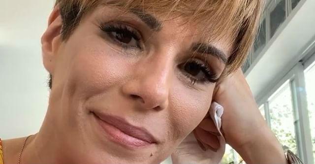 Que susto! Ana Furtado mostra cobra que apareceu no estúdio: ”Fortes emoções”