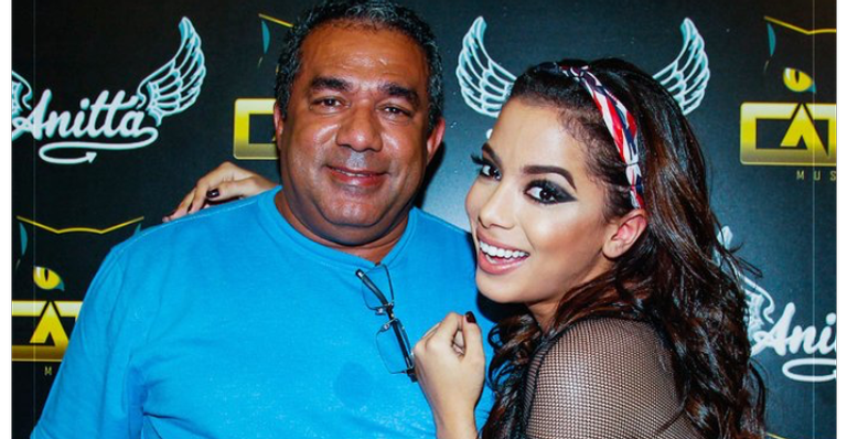 Pai de Anitta choca fãs ao expor término turbulento com Thiago Magalhães: ”Mandamos ela voltar para casa”