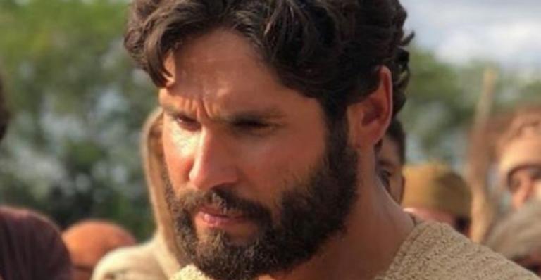 Dudu Azevedo lamenta a perda de companheiro e emociona internautas: ”Meu amor por você não vai ter fim”