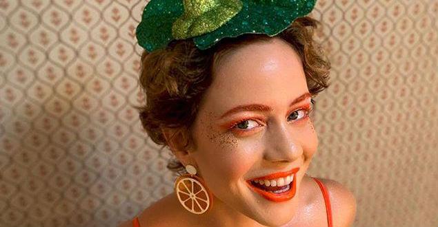 Leandra Leal comemora o título da Mangueira no carnaval carioca: “Melhor notícia do ano até agora”