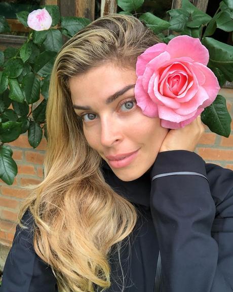 Grazi Massafera surge em momento raro com a filha, Sofia: ”Momentos que acompanham a vida”