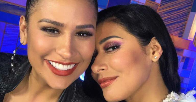 Luxo! Simone exibe bolsa grifada de R$ 4.500 que ganhou de Simaria: ”Amei”