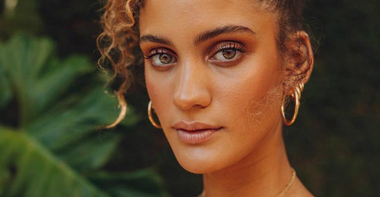 Nora da Preta Gil posta foto do bumbum e causa na internet
