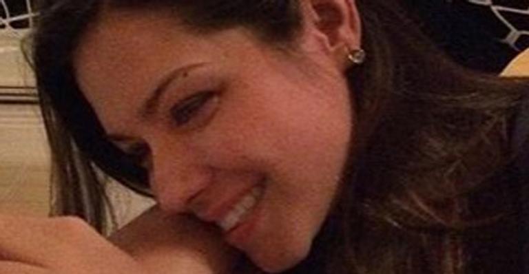 Thais Fersoza curte dia de praia com o marido e os filhos: “Delicinha”