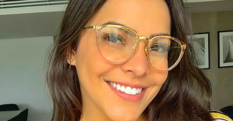 Emilly Araújo se declara para o namorado: ”Te amo de um jeitinho que não sei explicar”