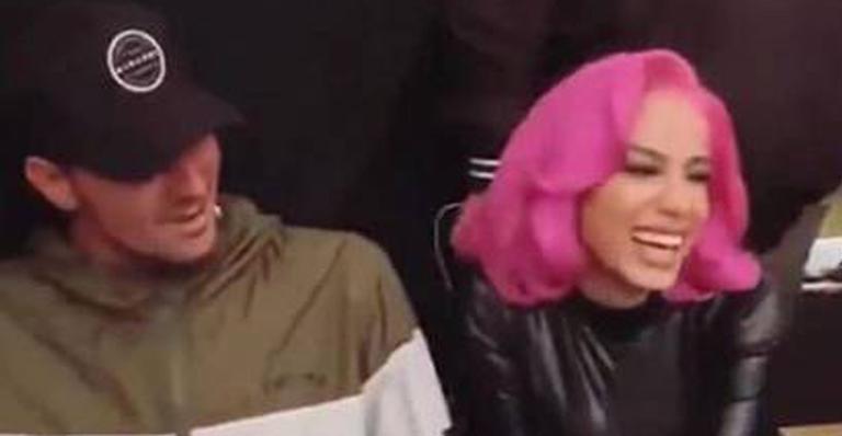 Anitta e Gabriel Medina aparecem juntos e Neymar deixa comentário surpreendente