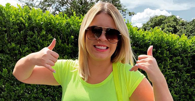 Marília Mendonça celebra mudanças no corpo: ‘Vesti uma saia 40’