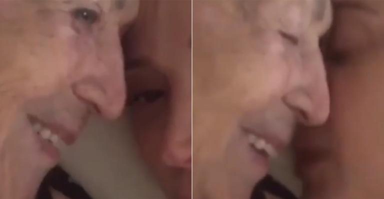 Claudia Raia comove fãs ao compartilhar uma das últimas vezes em que ganhou colo da mãe