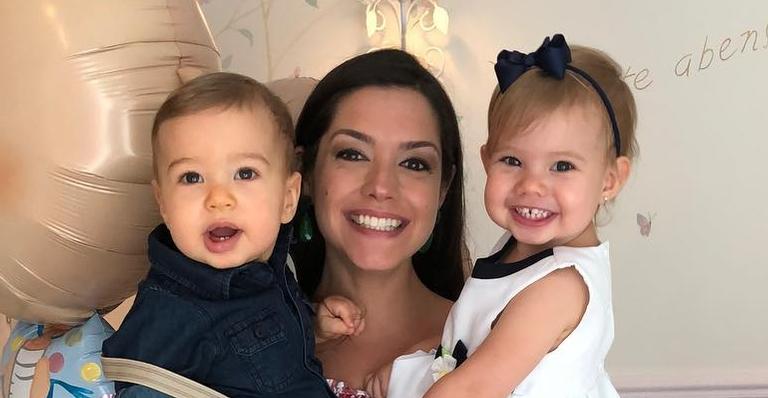 Thais Fersoza mostra nova mania dos filhos Melinda e Teodoro: ”Eu não aguento”
