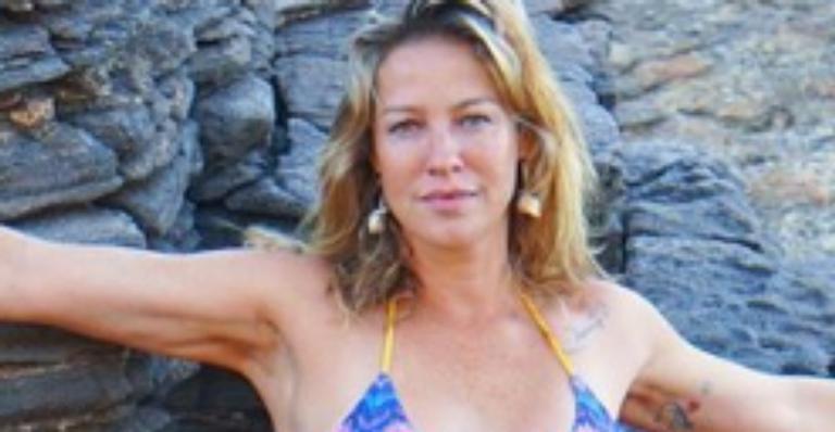 Aos 42 anos, Luana Piovani posa de biquíni e impressiona seguidores com boa forma: ”Maravilhosa”