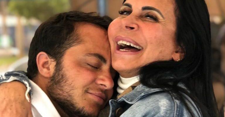 Gretchen sai em defesa de Thammy Miranda após ele ser impedido de assumir cargo público