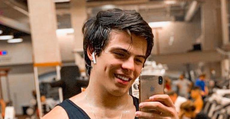 Ex-ator mirim Thomaz Costa surge supermusculoso: ”Muita gente me pergunta o segredo”