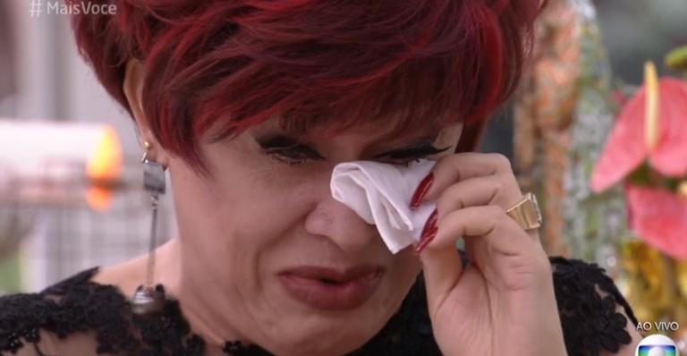 No ‘Mais Você’, Nany People vai às lágrimas com mensagem de Lilia Cabral