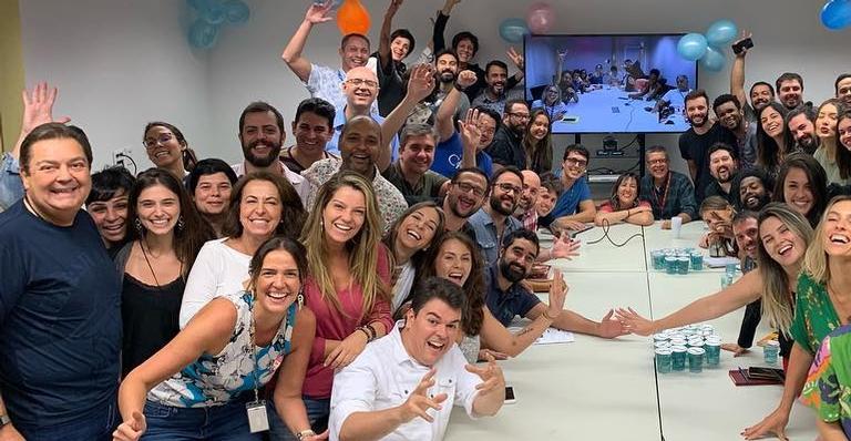 Faustão celebra 30 anos do ‘Domingão’: ”Equipe show”
