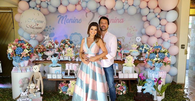 Amanda Françozo descobre o sexo do primeiro bebê em Chá de Revelação