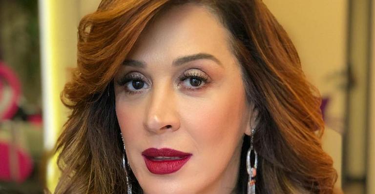 Claudia Raia se emociona em homenagem aos pais: “O amor os mantém vivo dentro de mim”