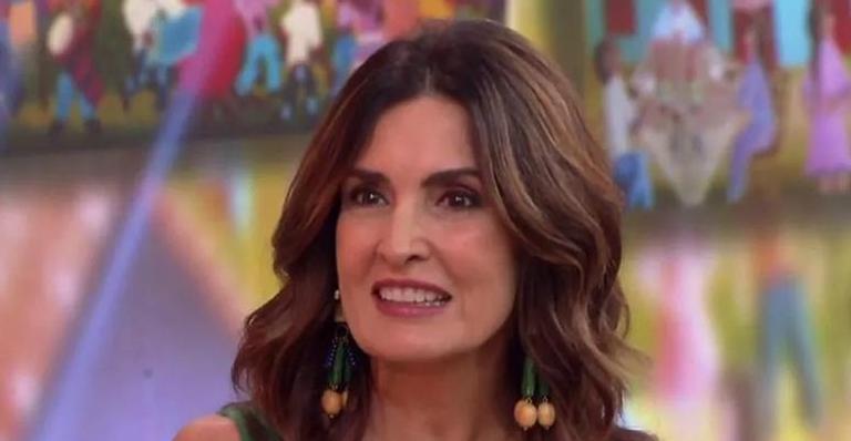 Fátima Bernardes surge bem diferente em foto do passado: ”Direto do túnel do tempo”