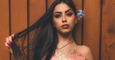 MC Mirella é acusada de querer se promover em cima de pessoas humildes