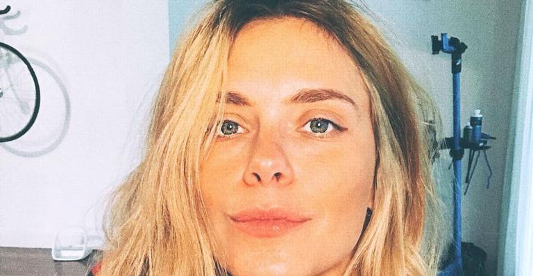 Carolina Dieckmann relembra gravação em um de seus primeiros trabalhos na TV há 25 anos: “O tempo passou”