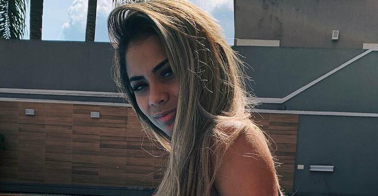 Lexa arrasa de biquíni mínimo e arranca elogios: “Maravilhosa”
