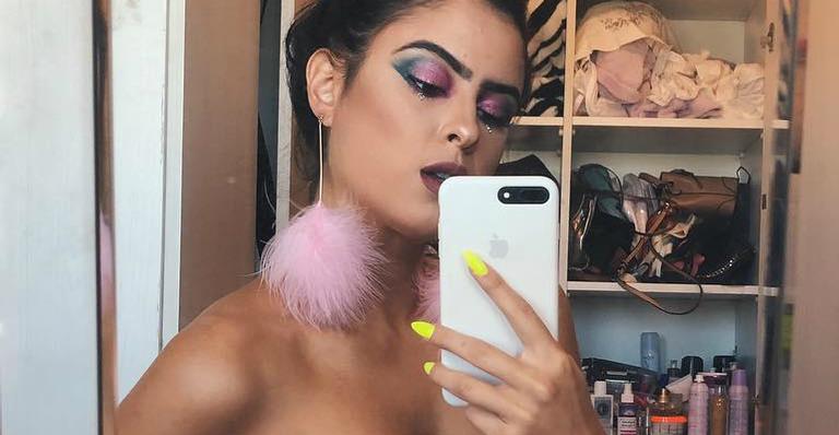 Hana Khalil ignora polêmicas do BBB e sensualiza de topless: ”Eu faço o que eu quero”