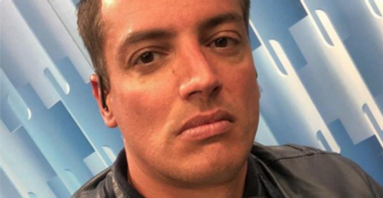 Leo Dias reclama da mansão de Lívia Andrade: ”Não consigo dormir”