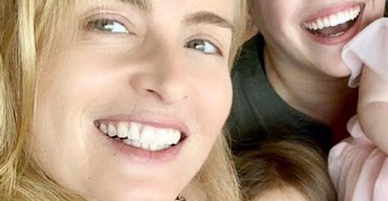 Angélica reúne as mulheres de sua família em foto e a pequena Eva rouba a cena