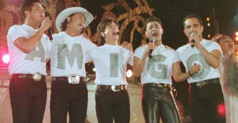 Globo surpreende e prepara volta do especial ‘Amigos’, sucesso dos anos 90