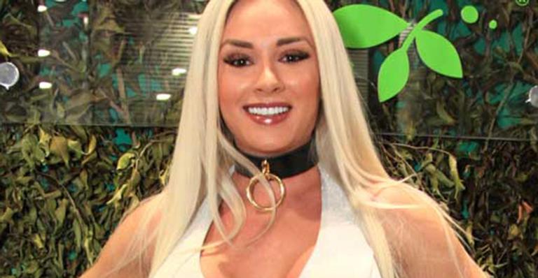 Juju Salimeni anuncia o fim do casamento com Felipe Franco