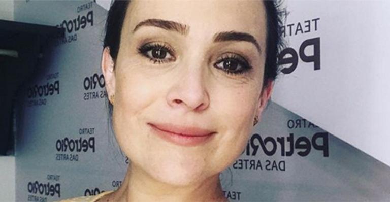 Gabriela Duarte mostra foto rara com o pai e a mãe