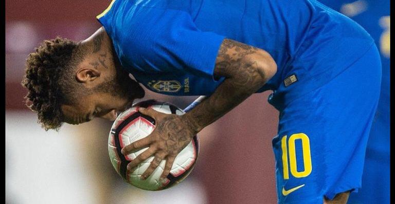 Neymar se prepara para retornar ao futebol: ‘‘Feliz demais’’
