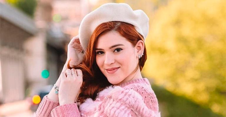 Ana Clara surge bela em Paris e Papito deixa comentário ”sincerão”