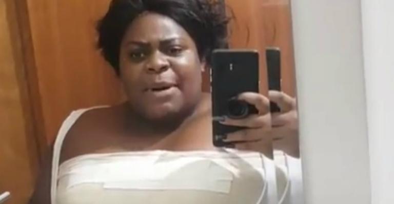 Jojo Todynho exibe a cirurgia de retirada dos seios: ”Ninguém gosta de peito caído”