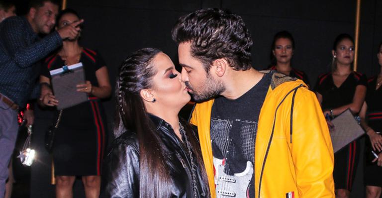 Maiara vê os pais pressionarem Fernando em momento curioso: ”Vai casar ou não?”