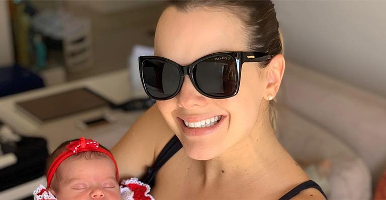 Thaeme Mariôto comemora um semana de Liz com clique cheio de fofura